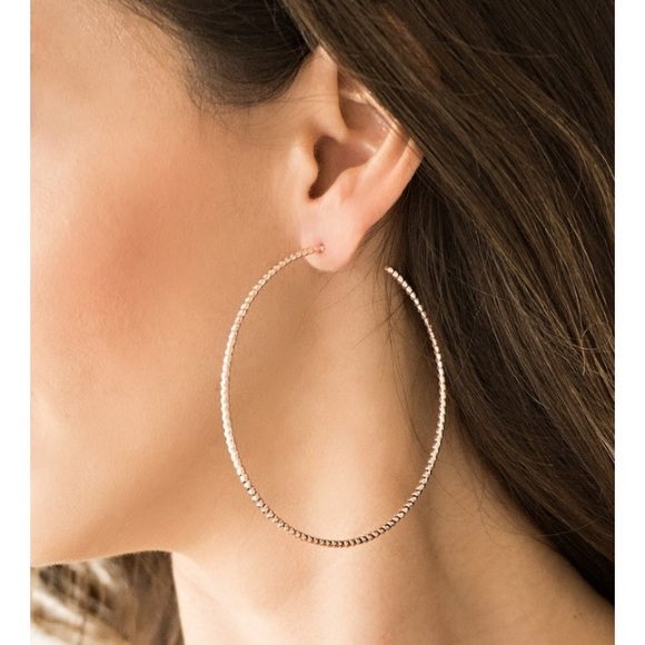 Beautiful hypoallergenic earrings - Picture 3 of 8